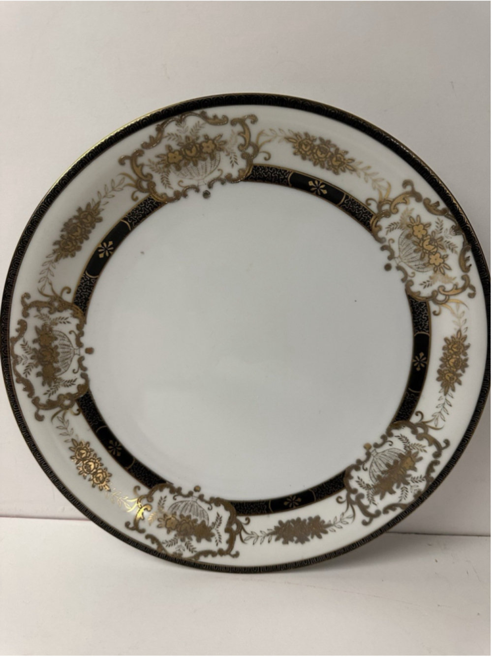 Vintage Kutani China Hand Painted Japanese Porcelain Plate Black Gold Rim 9.75"